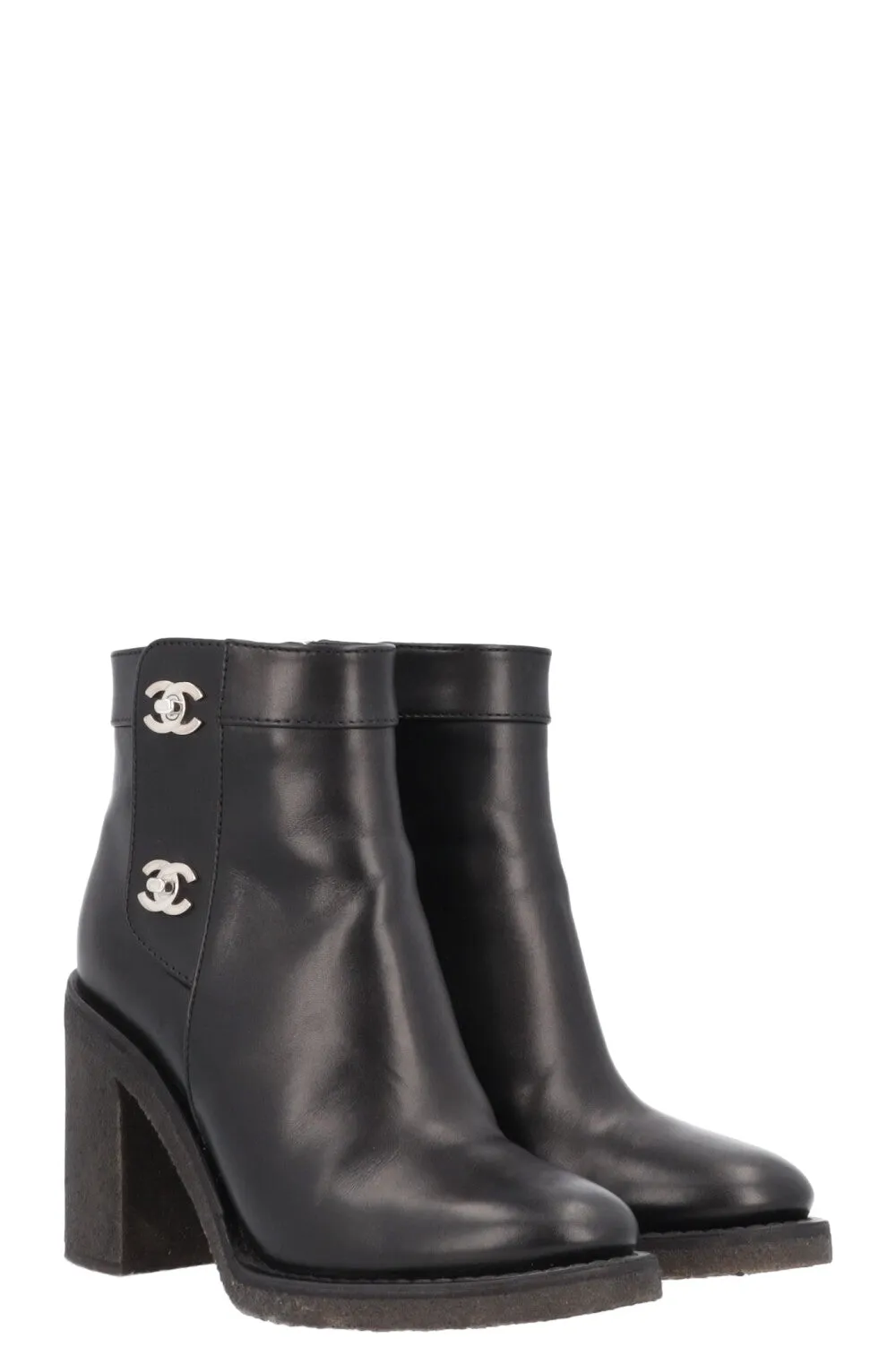 CHANEL CC Turnlock Boots
