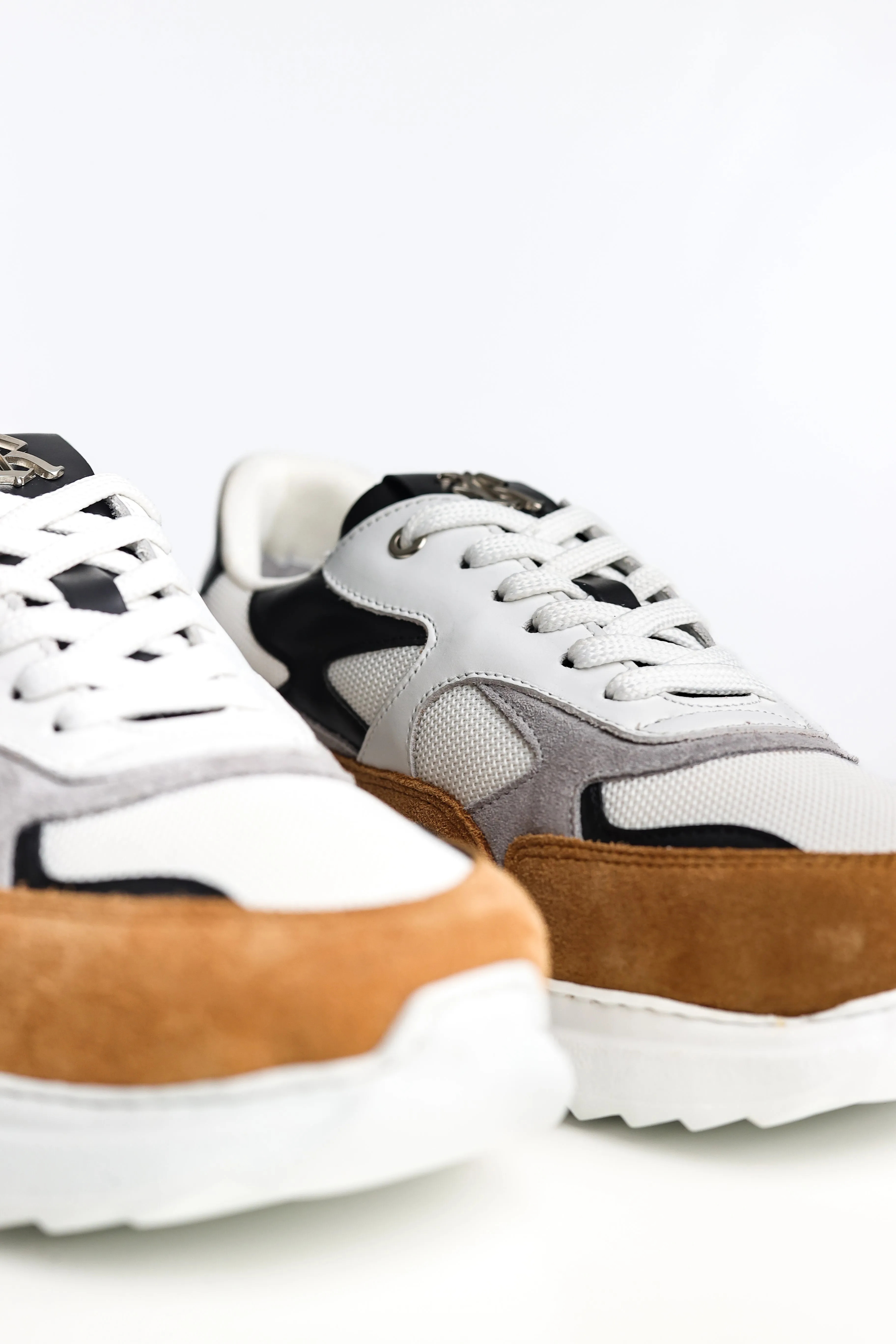 Imola Sneakers