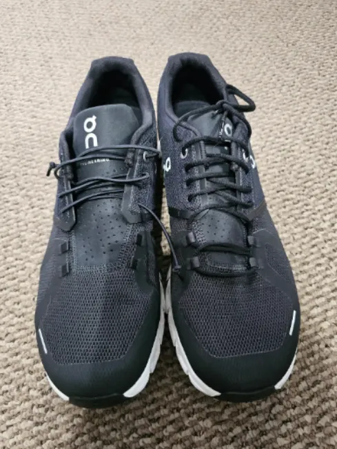 ON Men's Cloud 5 Sneakers size 12.5