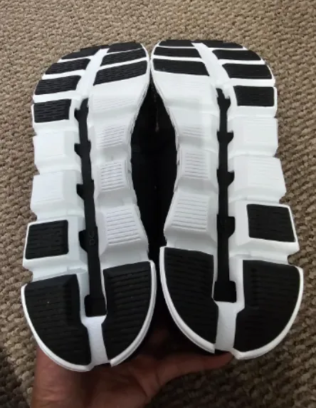 ON Men's Cloud 5 Sneakers size 12.5