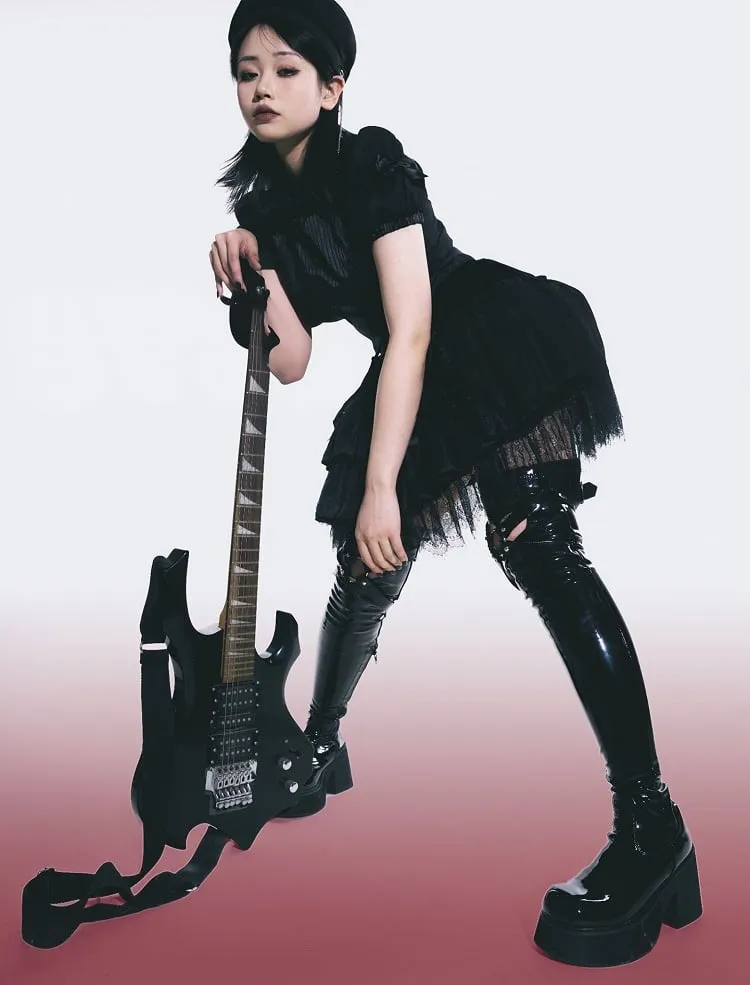 Polished Black Heart-shaped Cutout Detail Gothic Thigh-high Boots